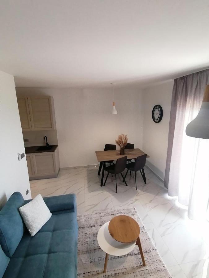 Apartments Jakov Makarska Exteriör bild