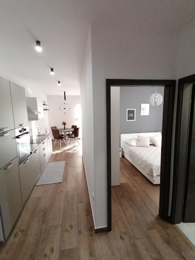 Apartments Jakov Makarska Exteriör bild